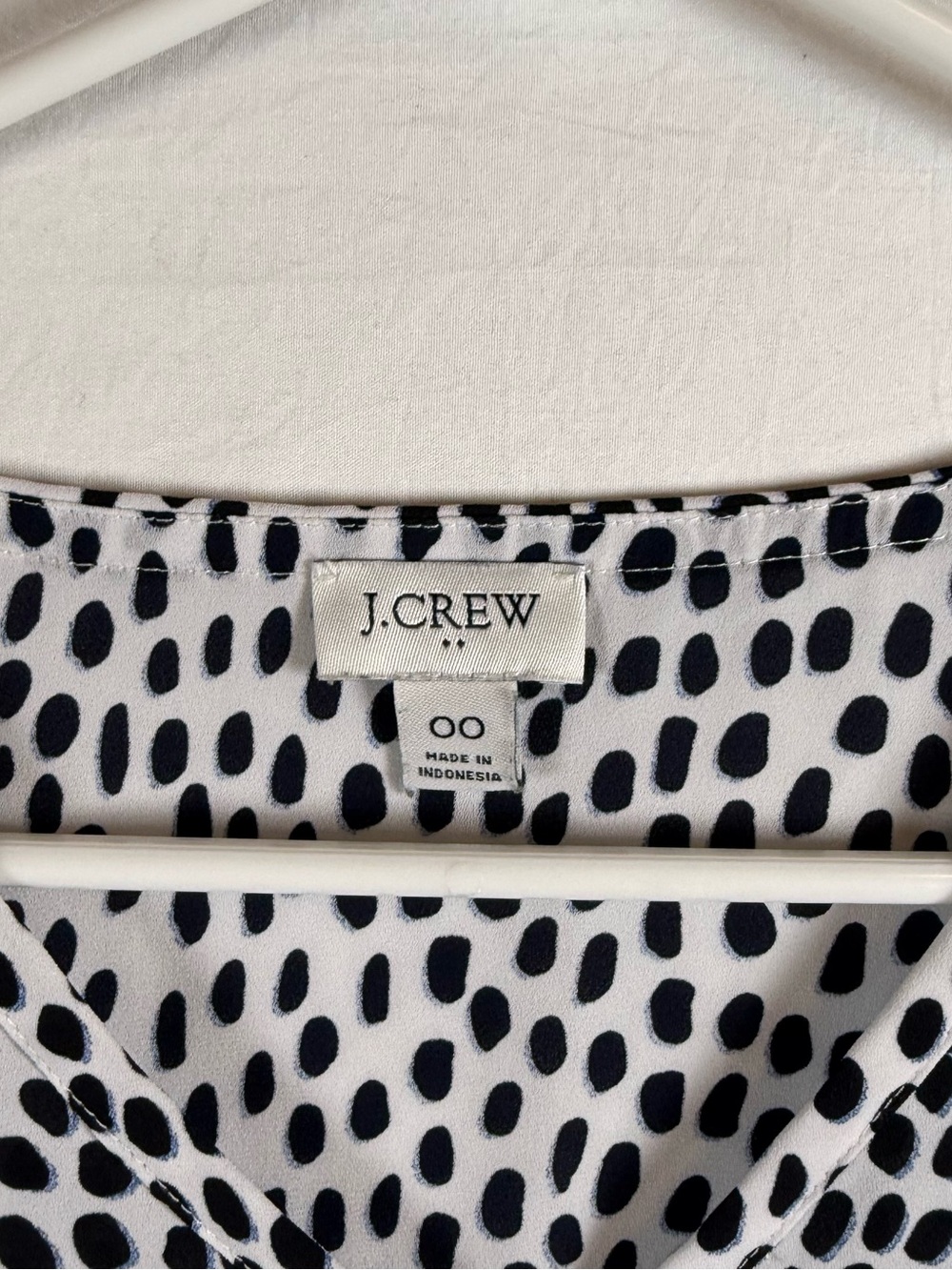 J.Crew Black White Polka Dot V-Neck Blouse Long Sleeve Size 00 - Picture 3 of 7